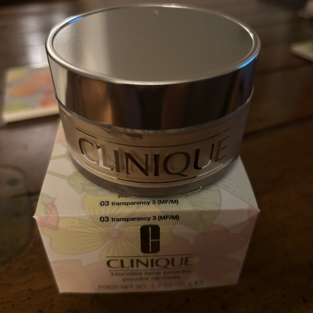 Clinique Blended Face Powder